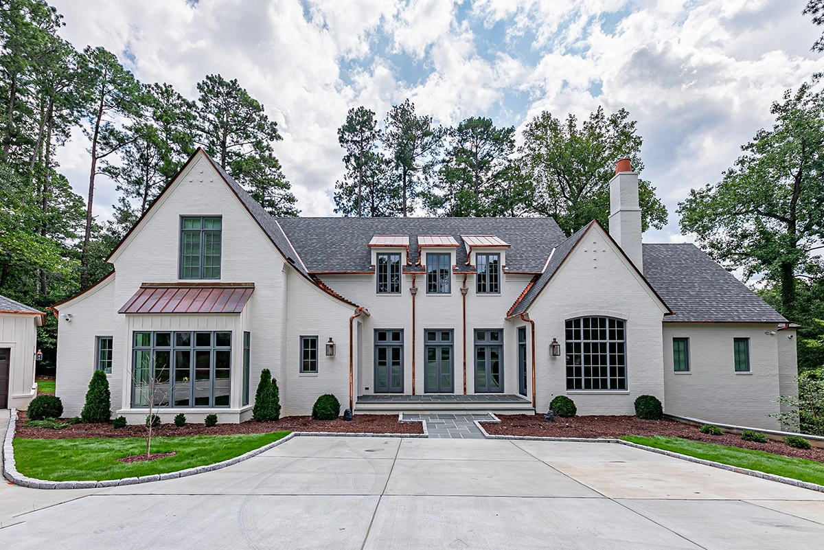 Residential home with a new Roofwerks roof
